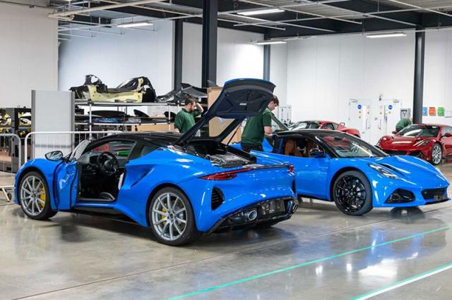 Lotus veut vendre 100 000 voitures par an d'ici 2028