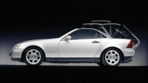 La Mercedes SLK a 20 ans ! La Mercedes SLK a 20 ans !