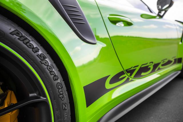 Pneus : Michelin Pilot Sport Cup 2 R, R comme record Pneus : Michelin Pilot Sport Cup 2 R, R comme record