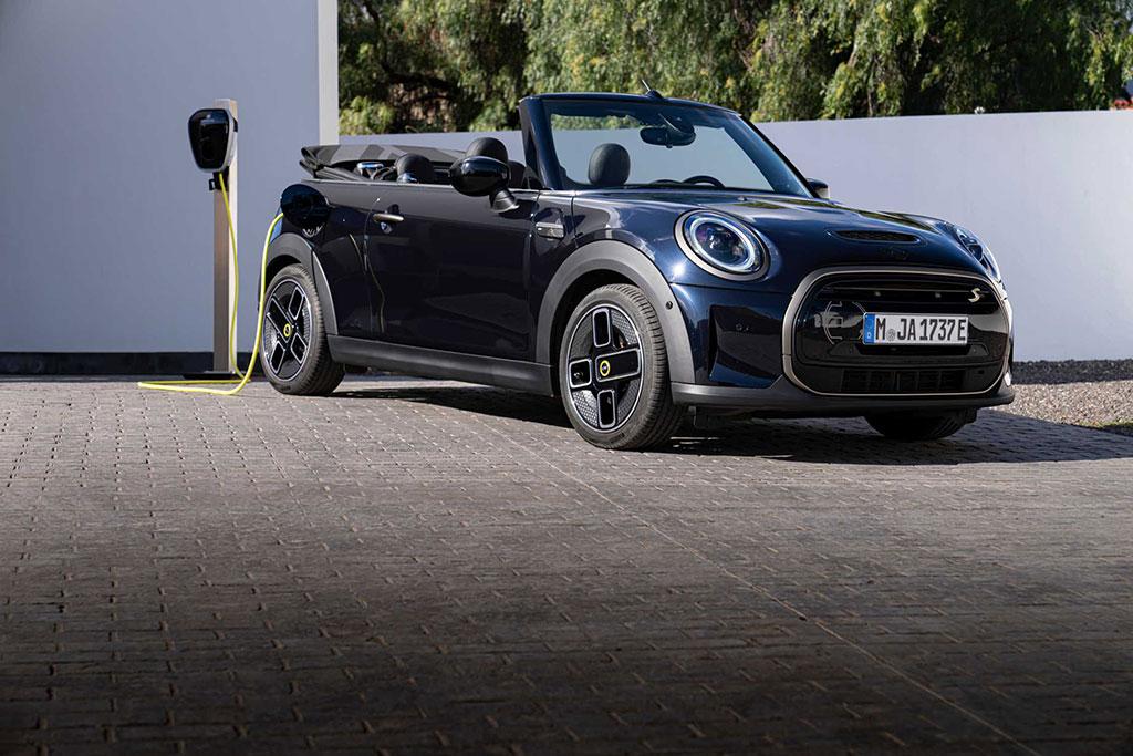 MINI Cooper SE Cabrio : le tout premier cabriolet électrique MINI Cooper SE Cabrio : le tout premier cabriolet électrique