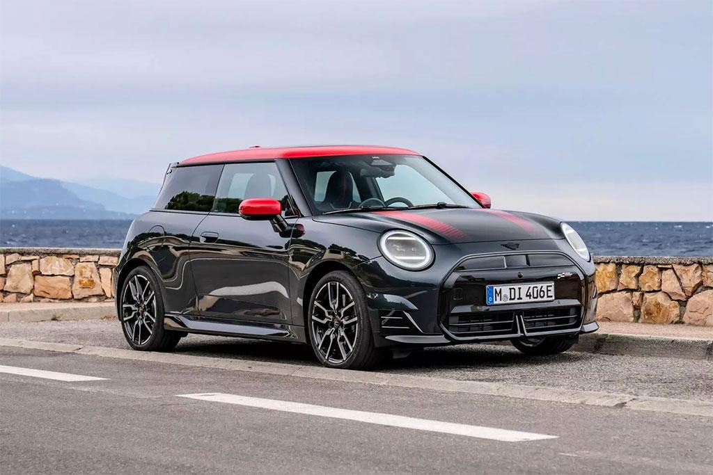 Mini Cooper SE pack JCW : que de la gueule... Mini Cooper SE pack JCW : que de la gueule...