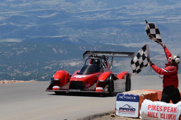 Victoire de Mitsubishi à Pikes Peak... en catégorie électrique Victoire de Mitsubishi à Pikes Peak... en catégorie électrique