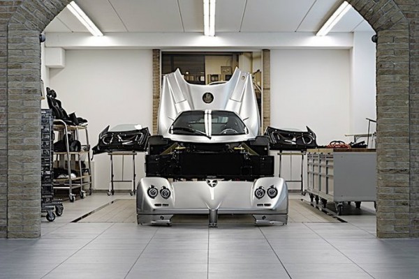 Pagani Rinascimento, un atelier de restauration officiel Pagani Rinascimento, un atelier de restauration officiel