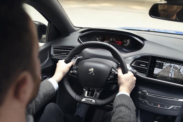 La Peugeot 308 reçoit l'affichage numérique i-cockpit