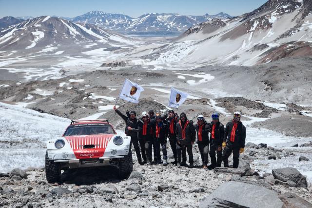 Explorez le Monde de l'Extrême Tout-Terrain avec la Voiture