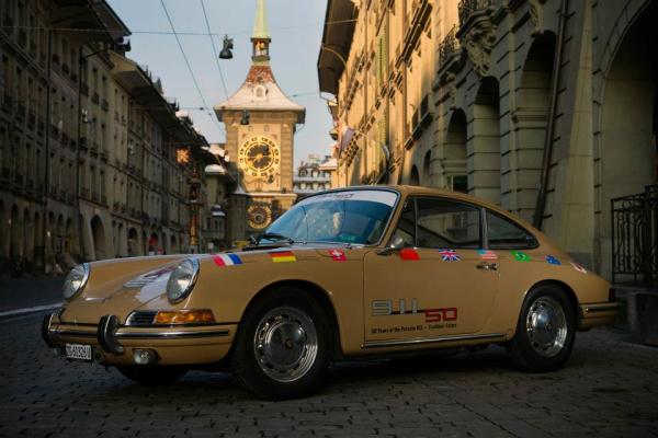 La Porsche 911 fête ses 50 ans avec un Tour du monde La Porsche 911 fête ses 50 ans avec un Tour du monde