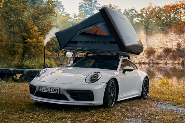 Tente de toit Porsche, pour des road trips cossus Tente de toit Porsche, pour des road trips cossus