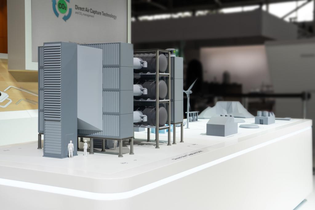 Porsche investit dans le captage de CO2 pour produire le carburant de synthèse Porsche investit dans le captage de CO2 pour produire le carburant de synthèse