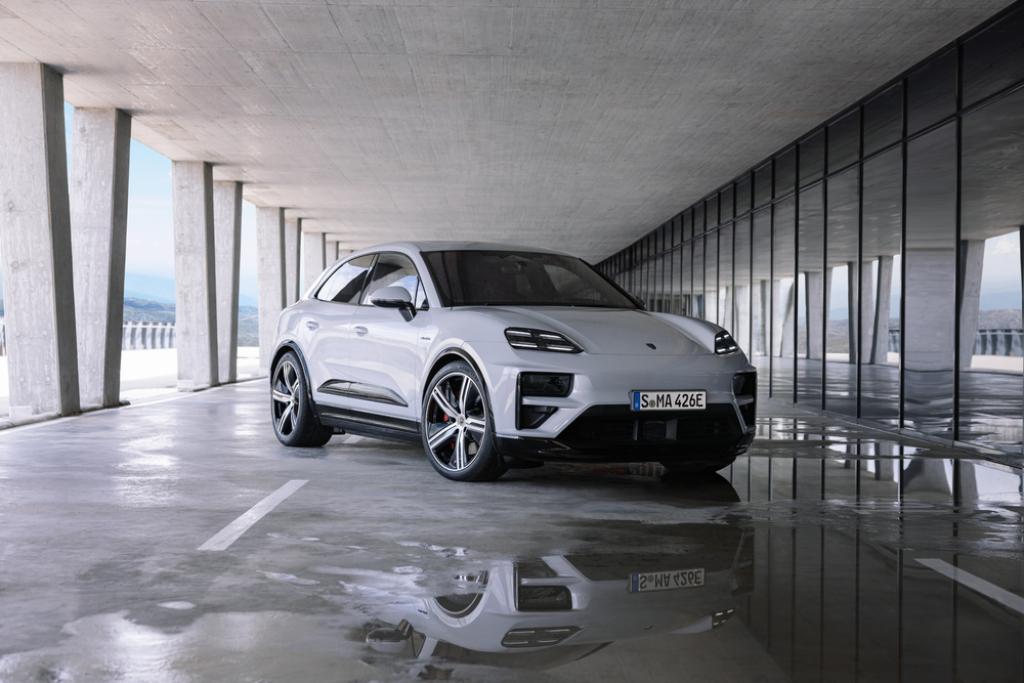 Porsche France: La plus sportive des berlines de luxe - Porsche France