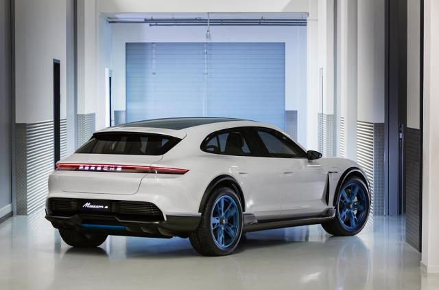 Porsche Mission E Cross Turismo Porsche Mission E Cross Turismo
