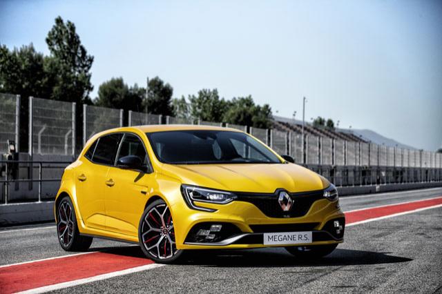 La Renault Megane 4 RS Trophy 300 se dévoile La Renault Megane 4 RS Trophy 300 se dévoile