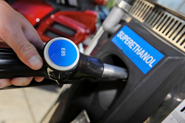 Superethanol E85 : des aides à la conversion très disparates Superethanol E85 : des aides à la conversion très disparates