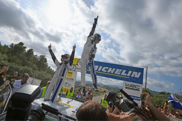 Sébastien Ogier s'offre un deuxième titre en WRC Sébastien Ogier s'offre un deuxième titre en WRC