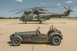 Une Caterham Seven faite avec des pices d'hlicoptre !
