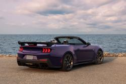 Ford Mustang Dark Horse SC Convertible : 795 ch cheveux au vent