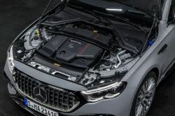 La Mercedes C63 AMG devrait abandonner le 4 cylindres !