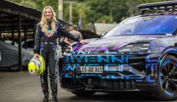 Le futur Porsche Cayenne lectrique se fait remarquer dans une course de cte