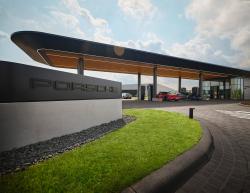 Porsche ouvre son propre rseau de recharge