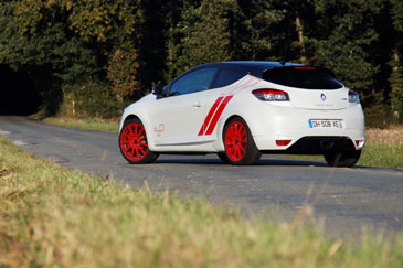 renault megane rs trophy r