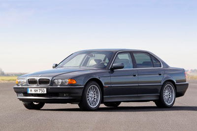 BMW 750iL (Tomorrow Never Dies, 1997)