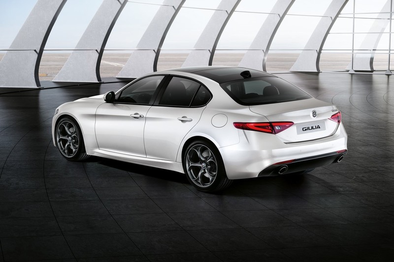 Agrandir la photo ALFA-ROMEO GIULIA 2016 photo alfaromeo_giulia_2000tbi_06