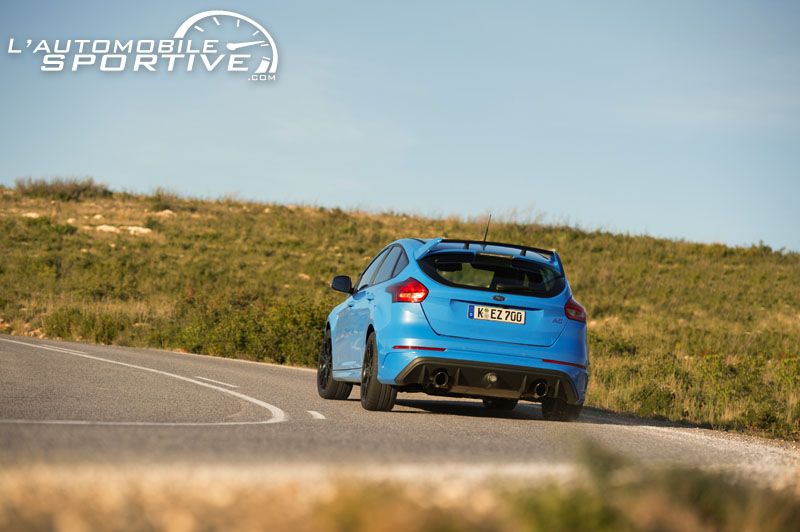 photo ford_focus_rs_350_16