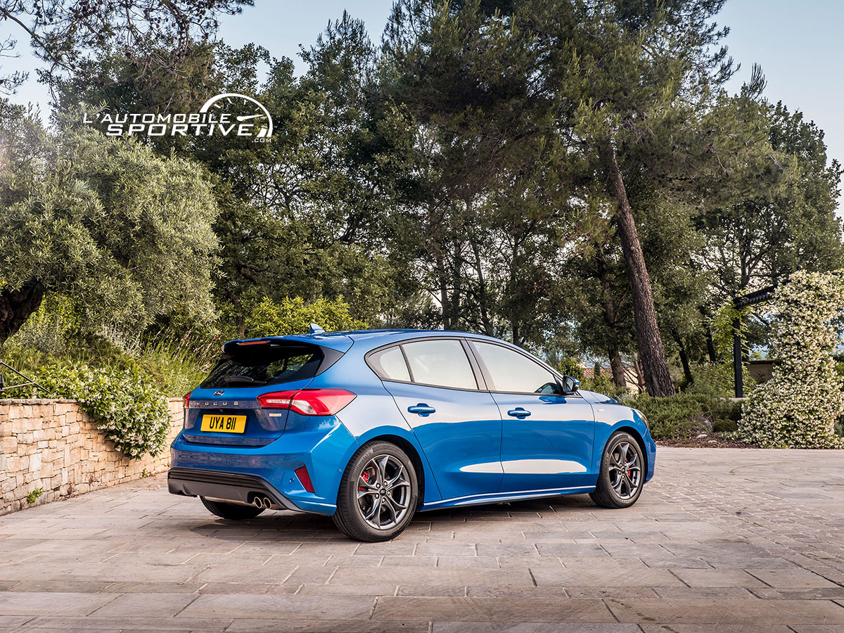 photo ford_focus4_st-line_150_02
