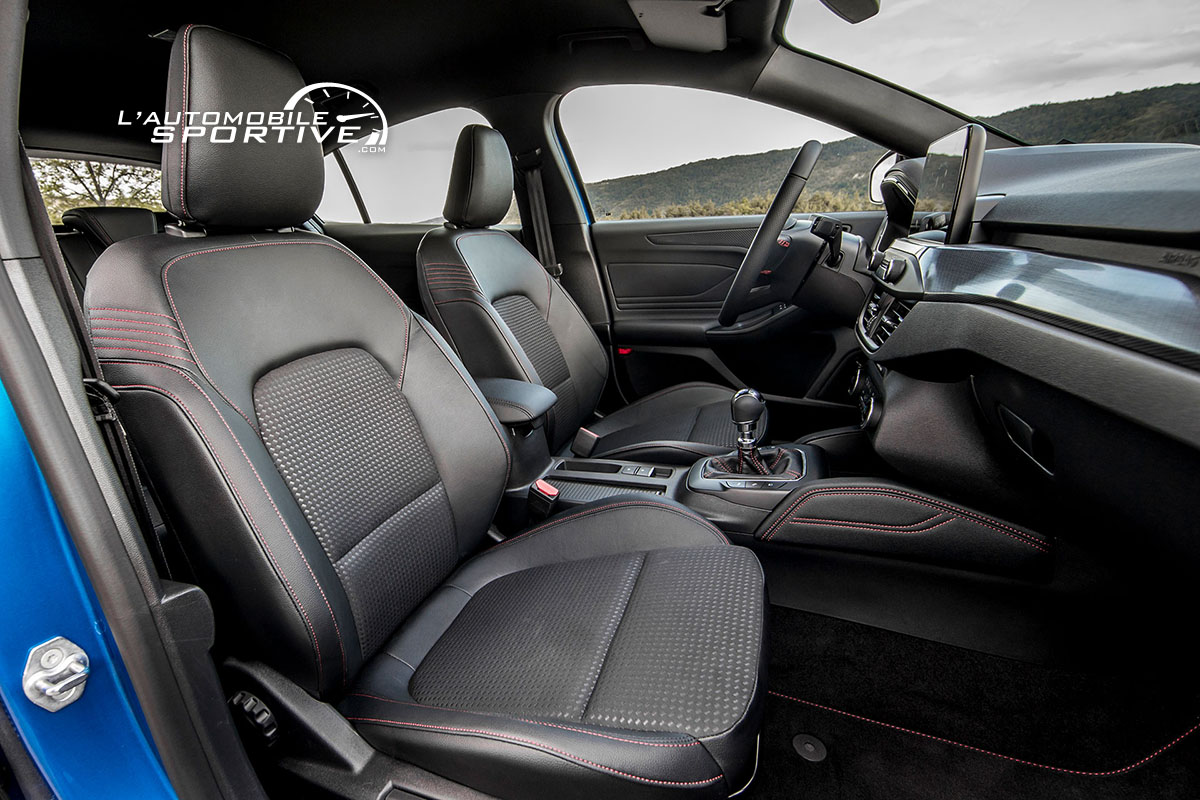 photo ford_focus4_st-line_150_08