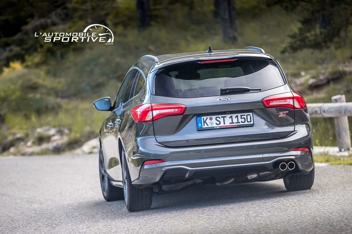 photo ford_focus4_sw_st_05