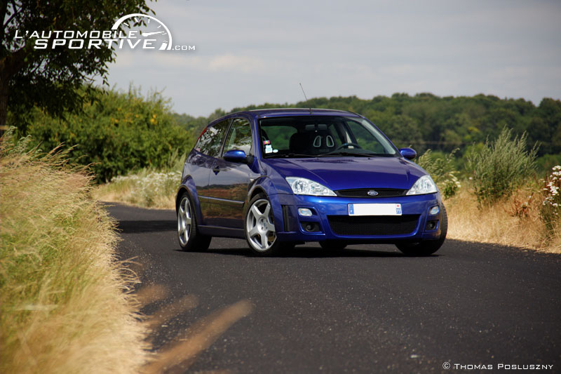 photo ford_focus_rs_2002_02