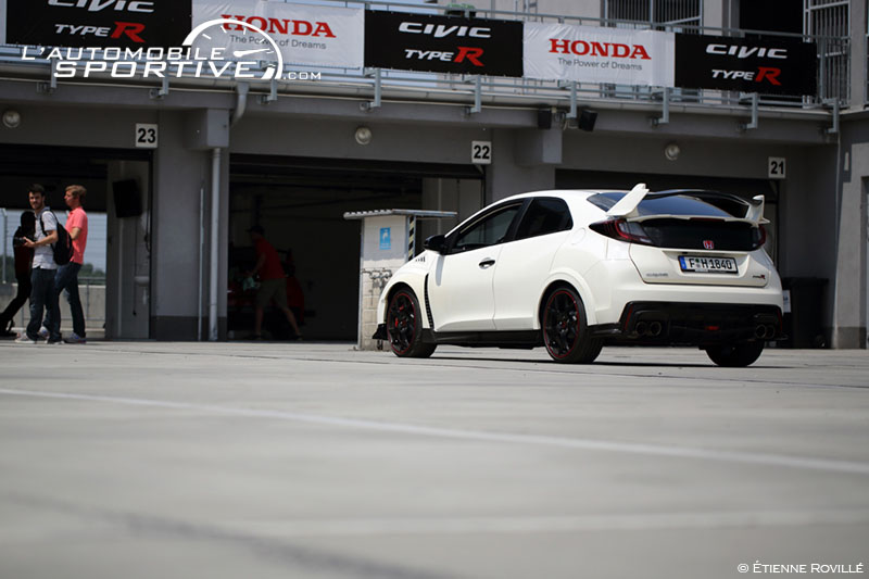 photo civic_typeR_2015_10