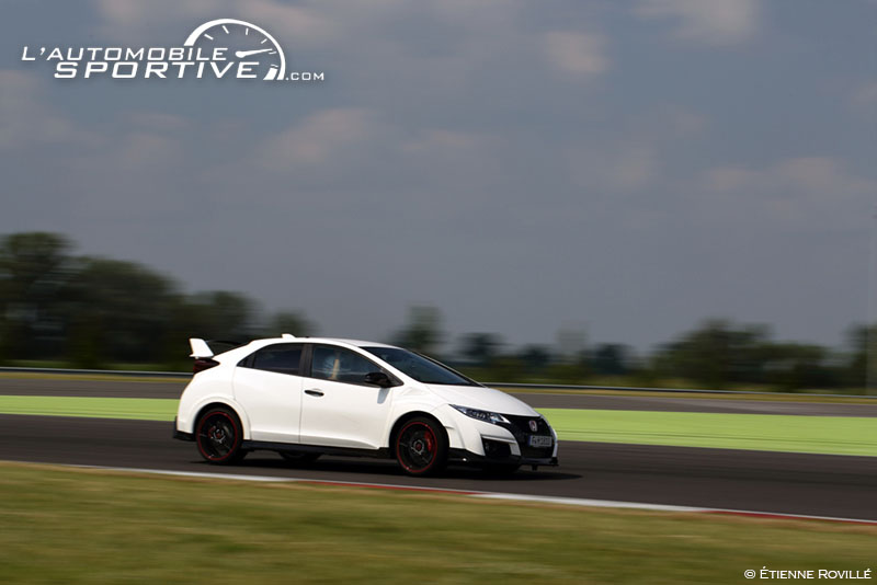 photo civic_typeR_2015_12