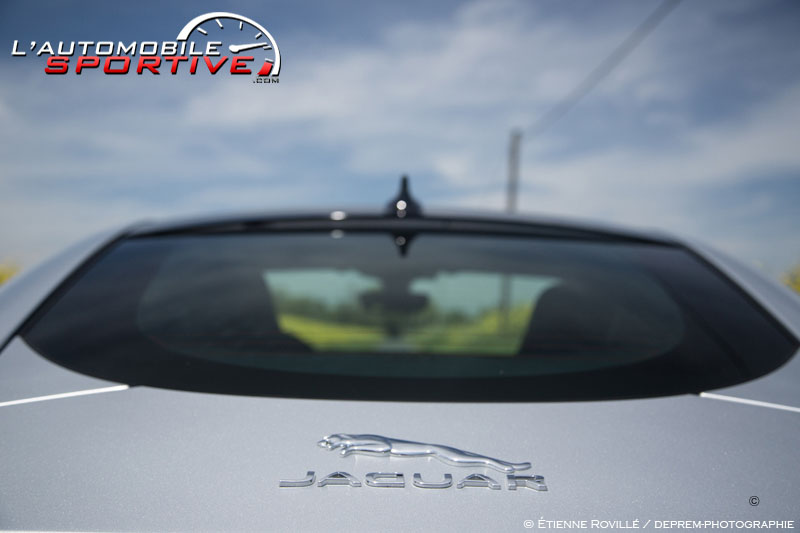 photo f-type_coupe_02