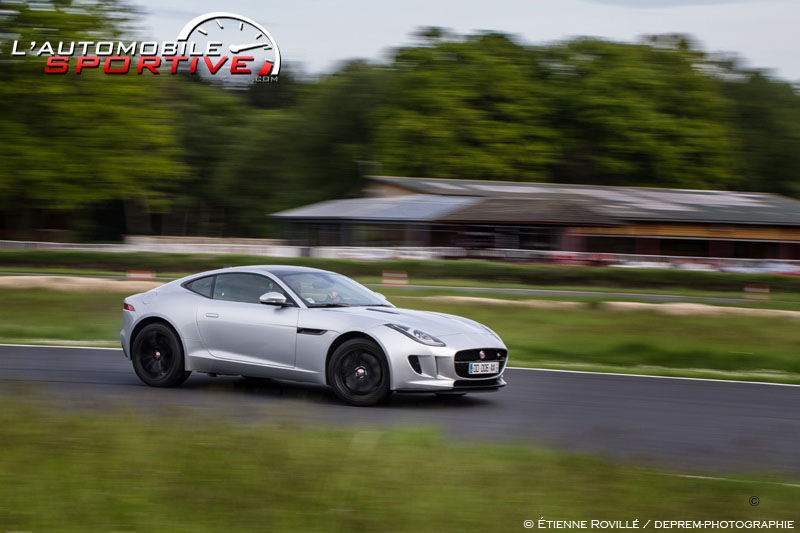 photo f-type_coupe_09