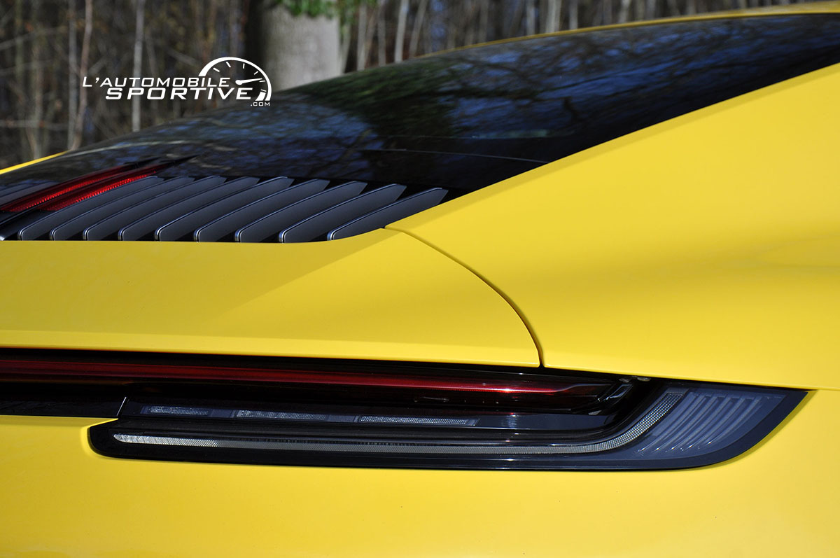 photo porsche_992_carrera_4s_19