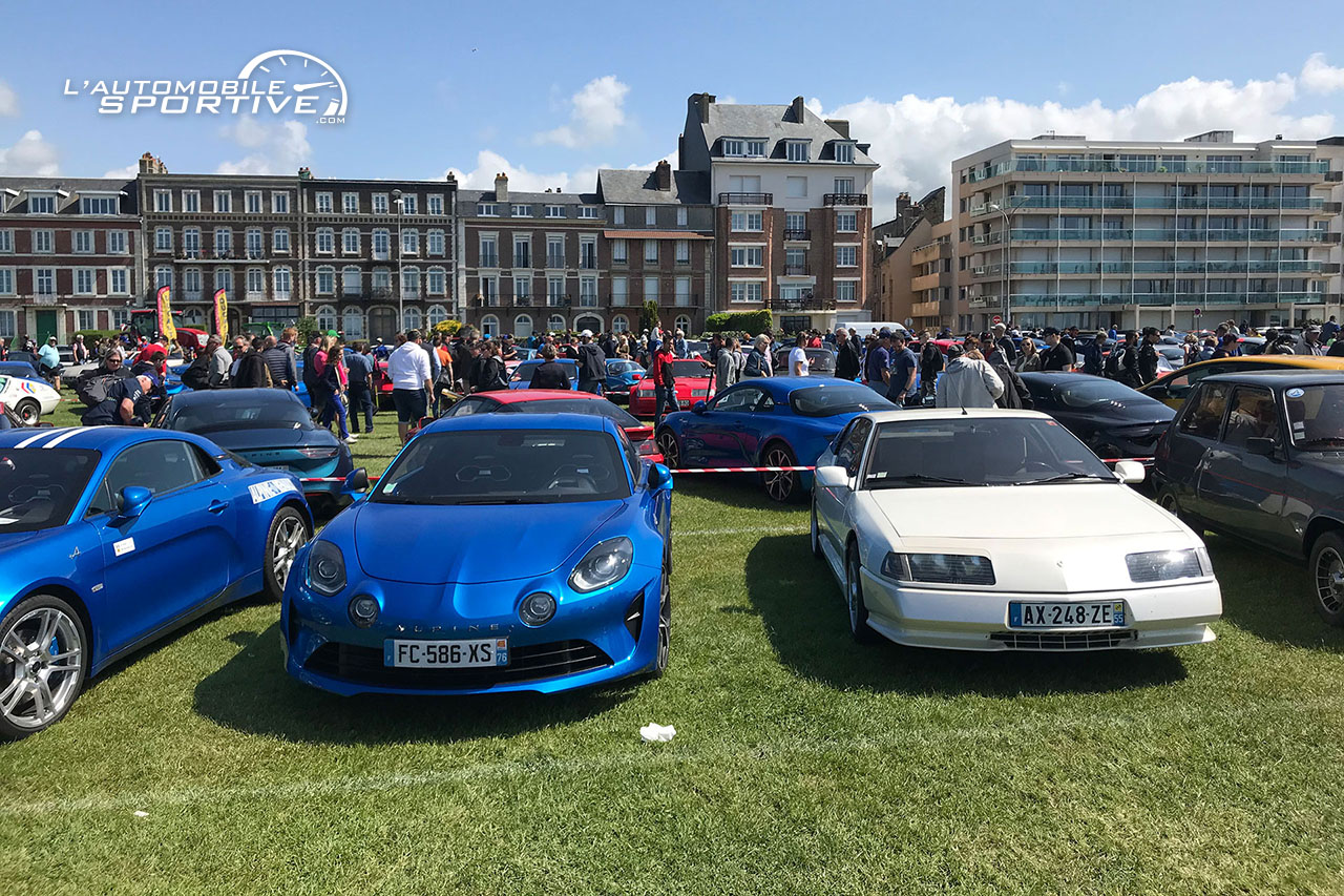 Agrandir la photo REPORTAGES 1000 ALPINE 100 ANS photo 1000_alpine_100_ans_14