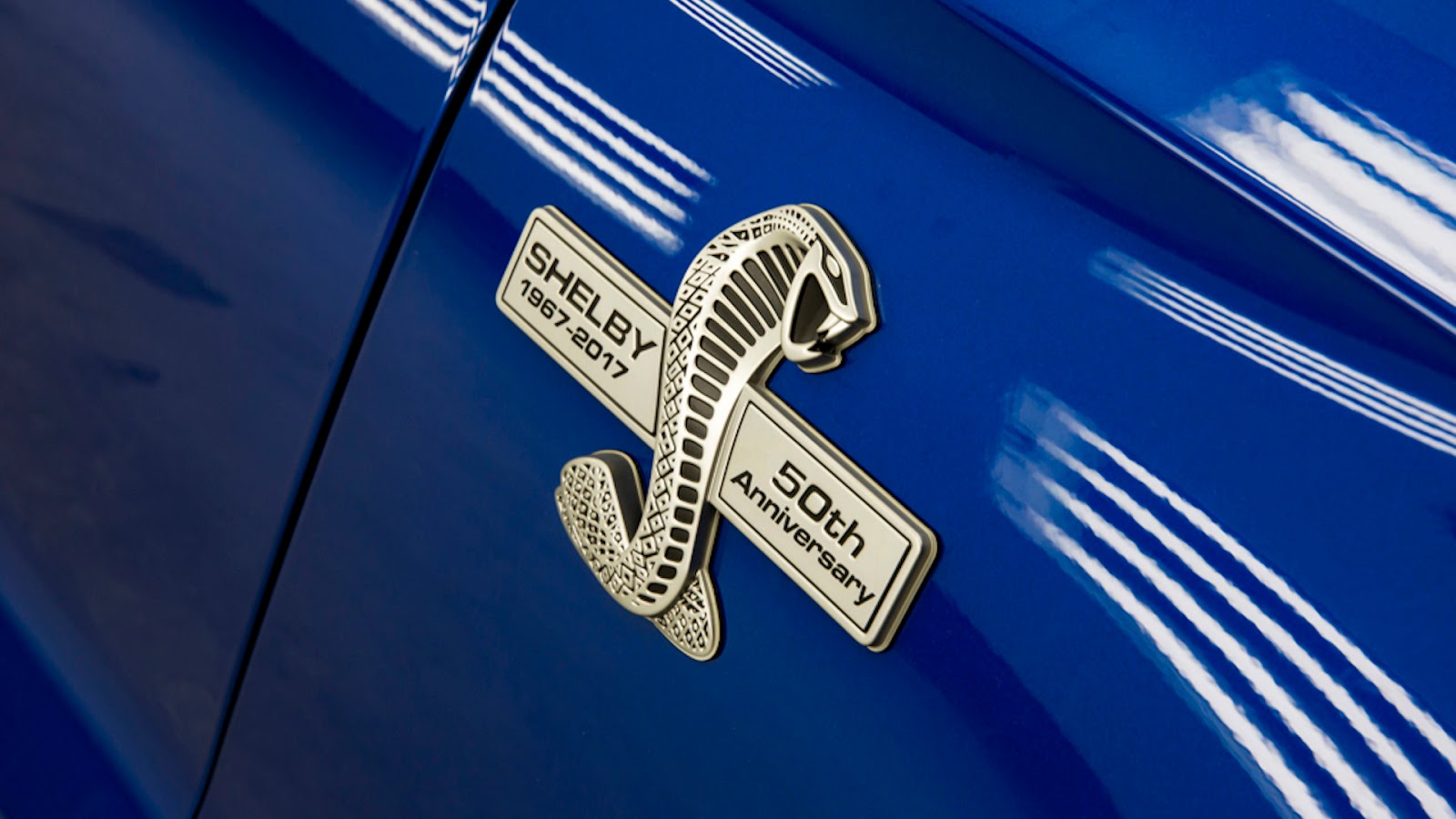 photo Shelby-Mustang-SuperSnake50th_03