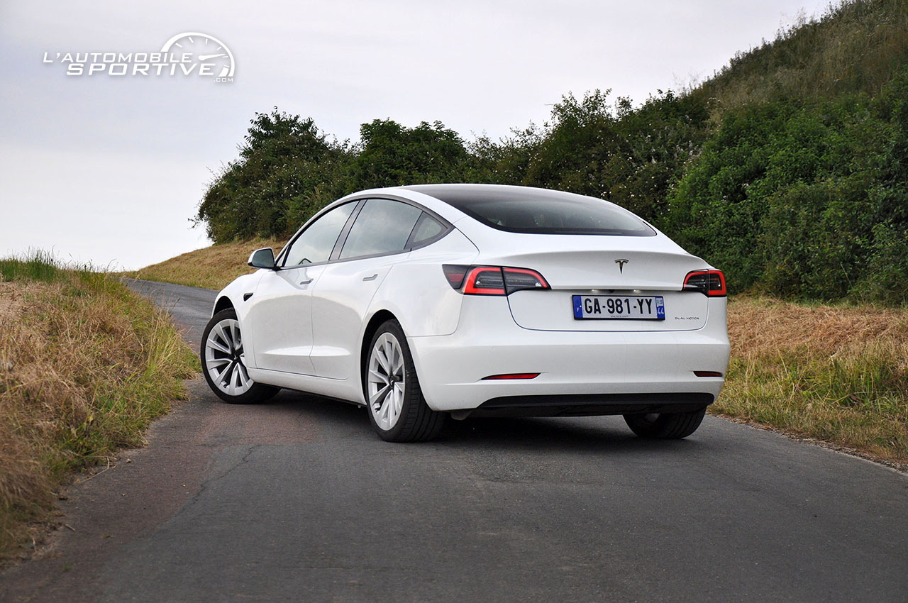 photo tesla_model_3_dual_motor_lr_06