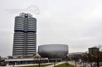 bmw_museum_33.jpg