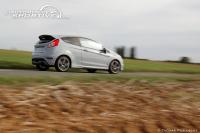 ford_fiesta_st200_01.jpg