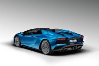 lamborghini-aventador-s-roadster-03.jpg