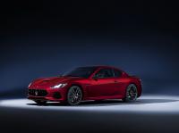 Maserati_GranTurismo_2017_01.jpg
