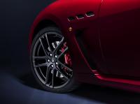 Maserati_GranTurismo_2017_07.jpg