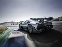 MercedesAMG-ProjectOne_03.jpg