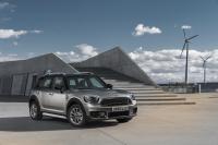 MINI-countryman-coopers-e-all4_01.jpg