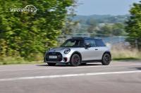 mini_jcw_f66_29.jpg