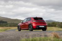 peugeot_e-208_gti_03.jpg