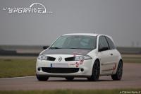 megane2rs_r26r_24.jpg