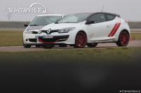 megane_trophy-r_r26r_25.jpg