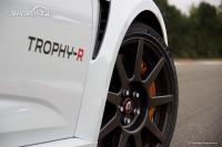 megane-4-rs-trophy-r_09.jpg